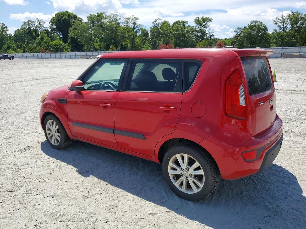 2013 Kia Soul + Red vin: KNDJT2A66D7502583