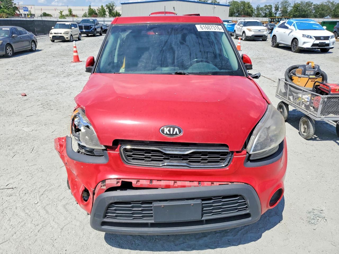 2013 Kia Soul + Red vin: KNDJT2A66D7502583