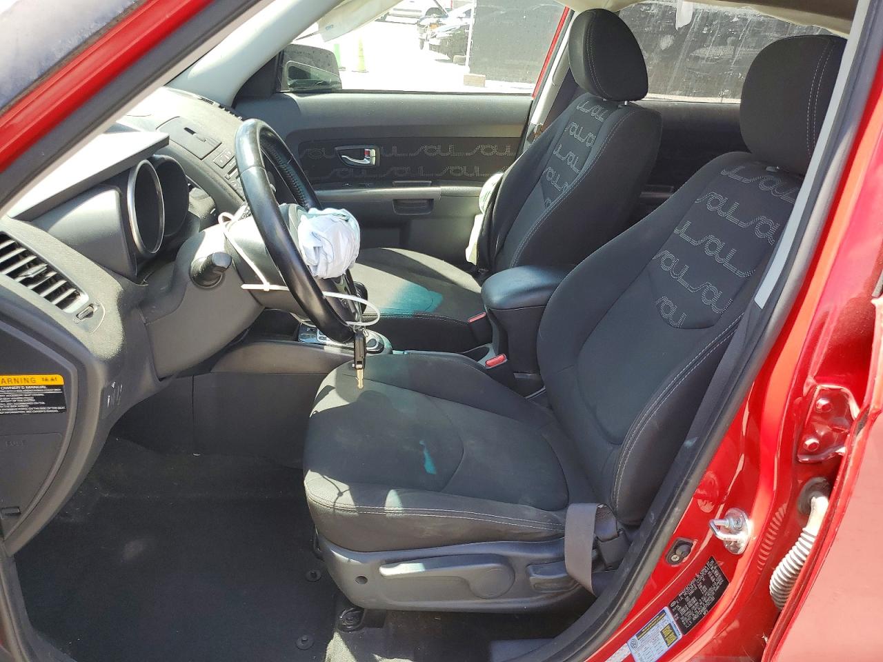 2013 Kia Soul + Red vin: KNDJT2A66D7502583