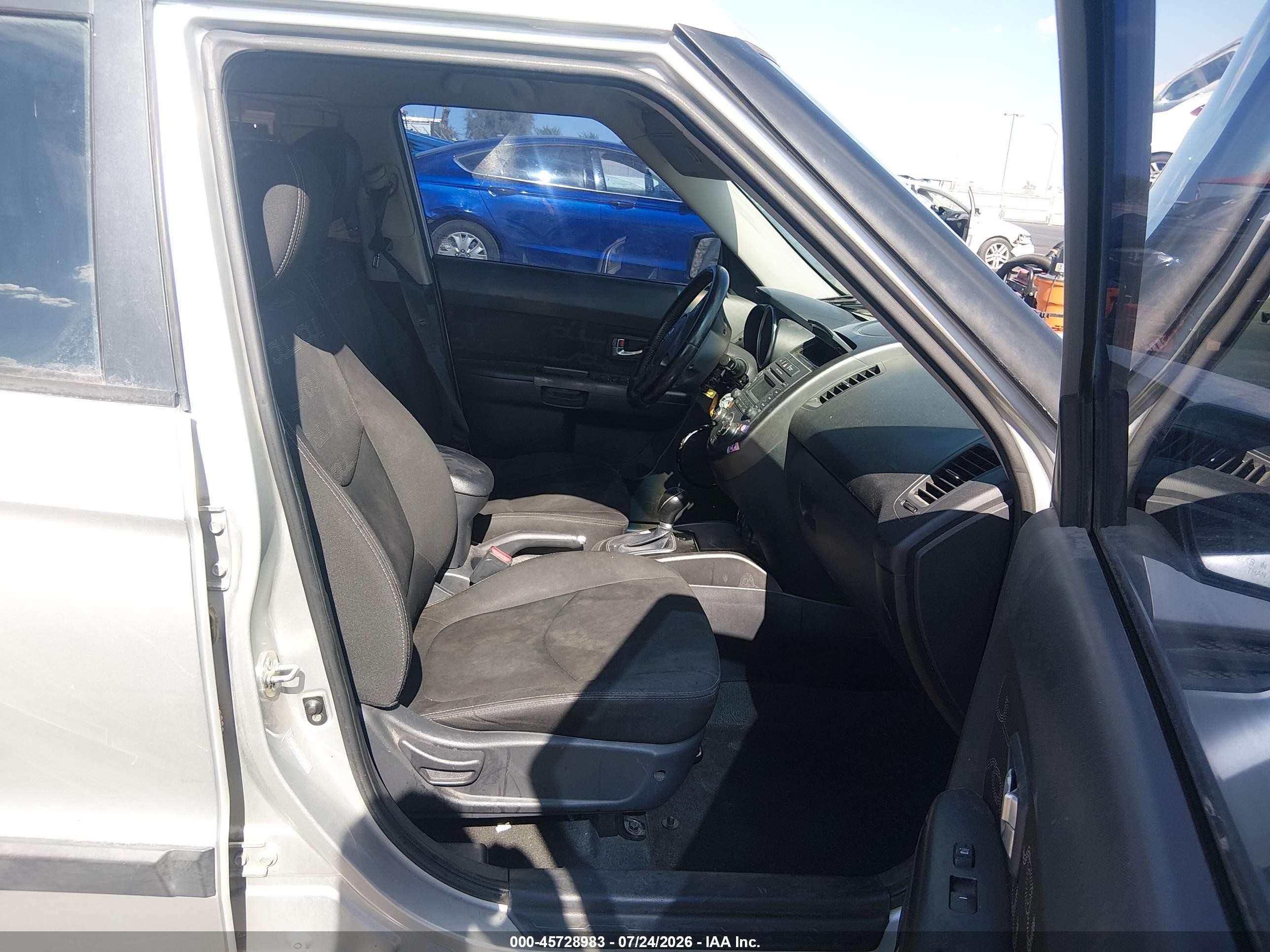 2013 Kia Soul + Серебряный vin: KNDJT2A66D7507802