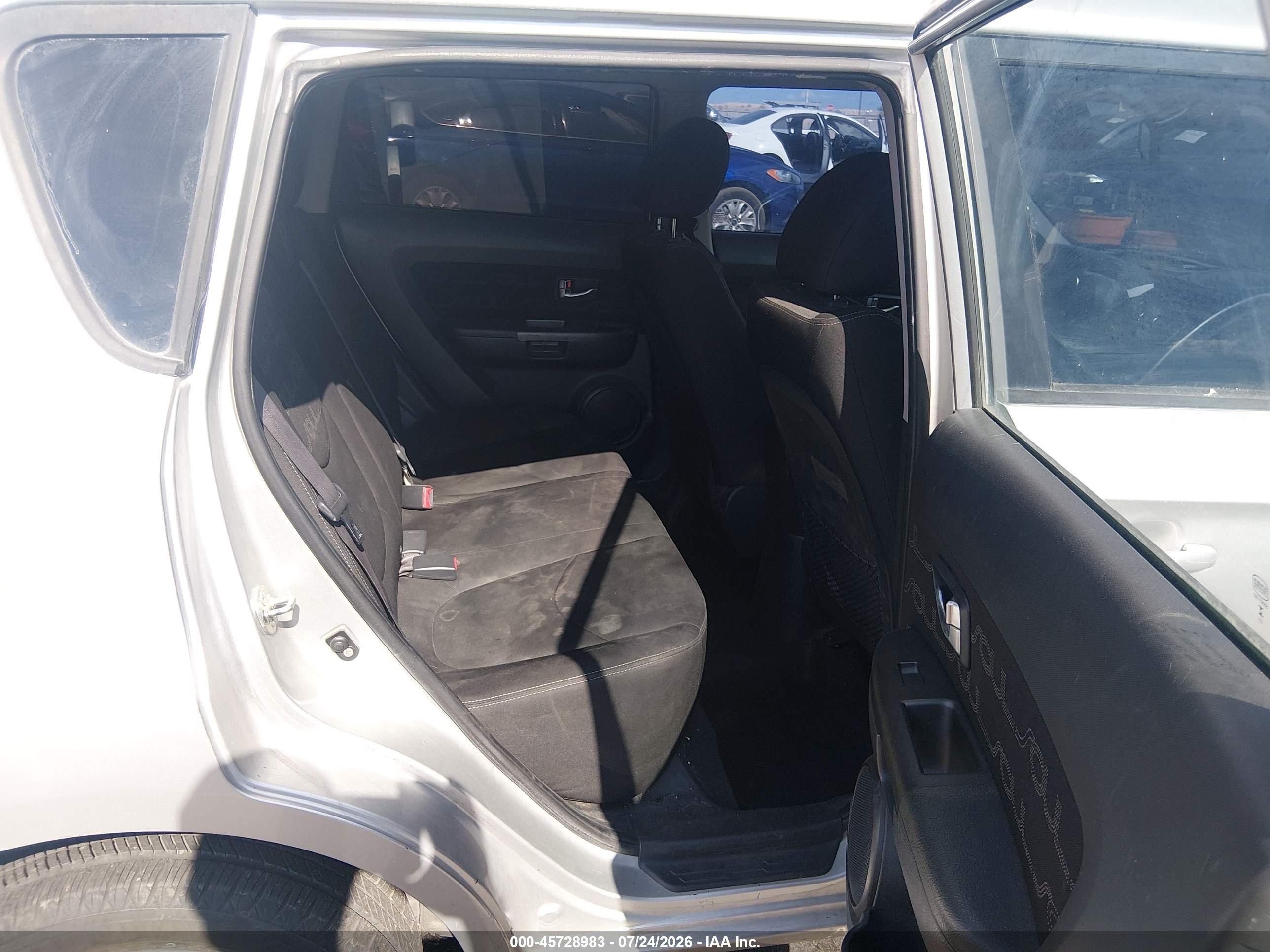 2013 Kia Soul + Серебряный vin: KNDJT2A66D7507802