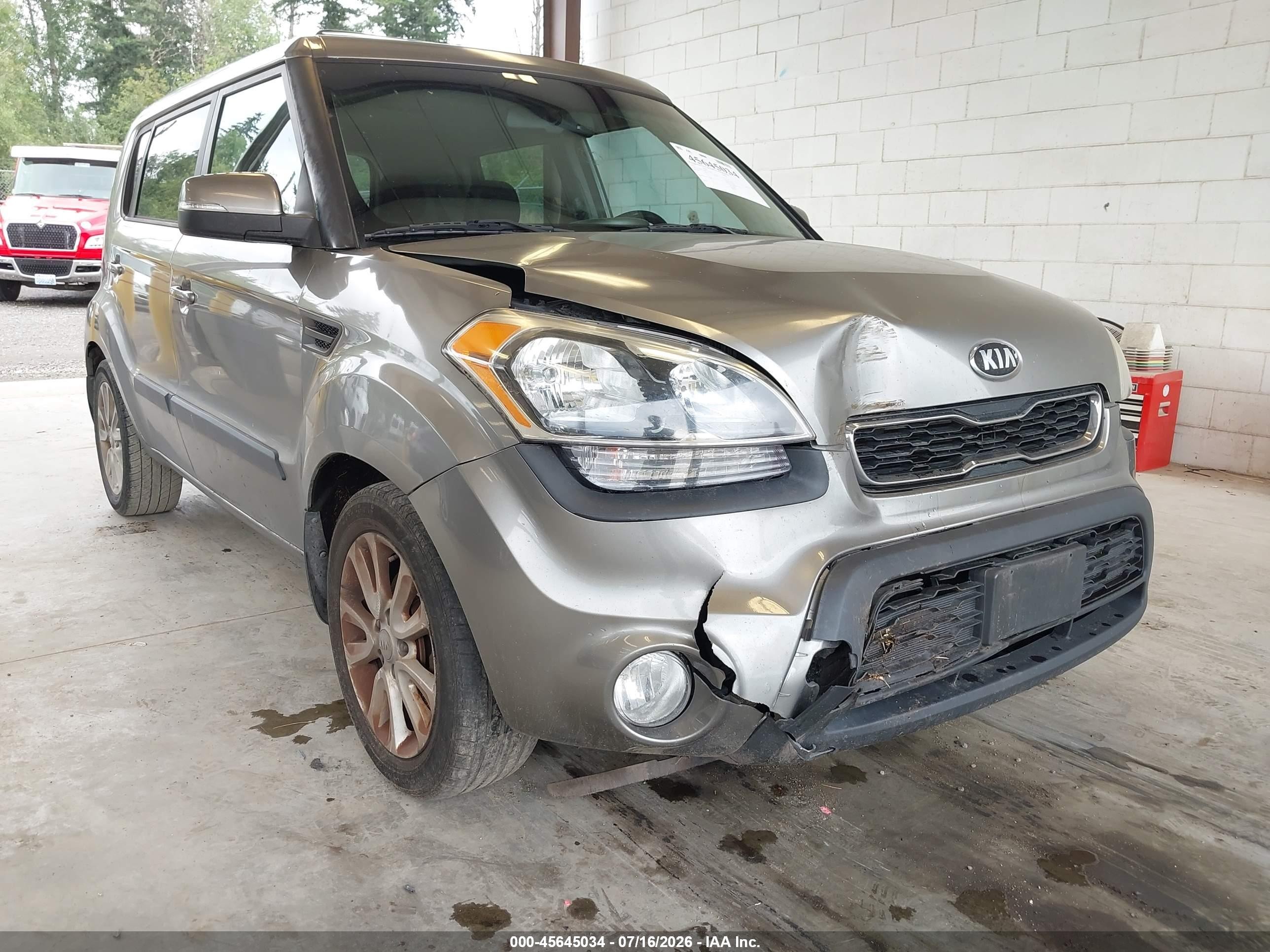 2013 Kia Soul + Pewter vin: KNDJT2A66D7547457