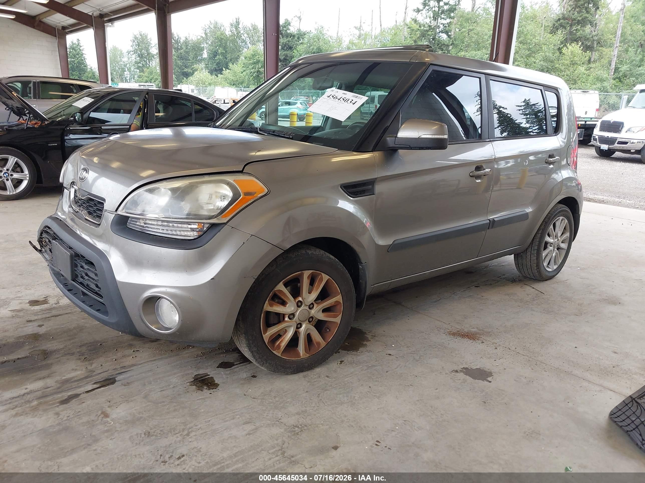 2013 Kia Soul + Pewter vin: KNDJT2A66D7547457