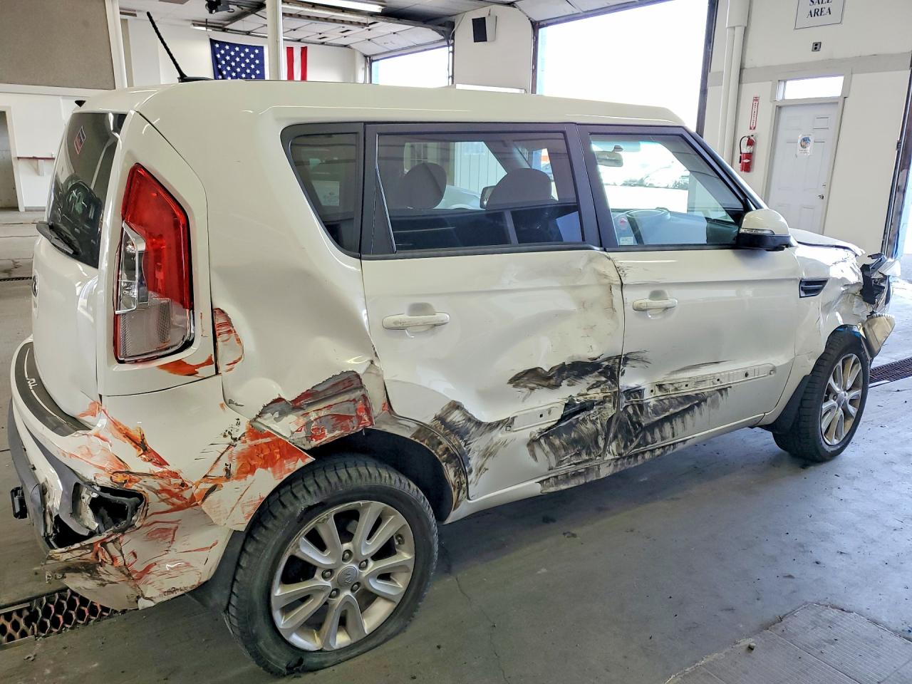2013 Kia Soul + White vin: KNDJT2A66D7556286
