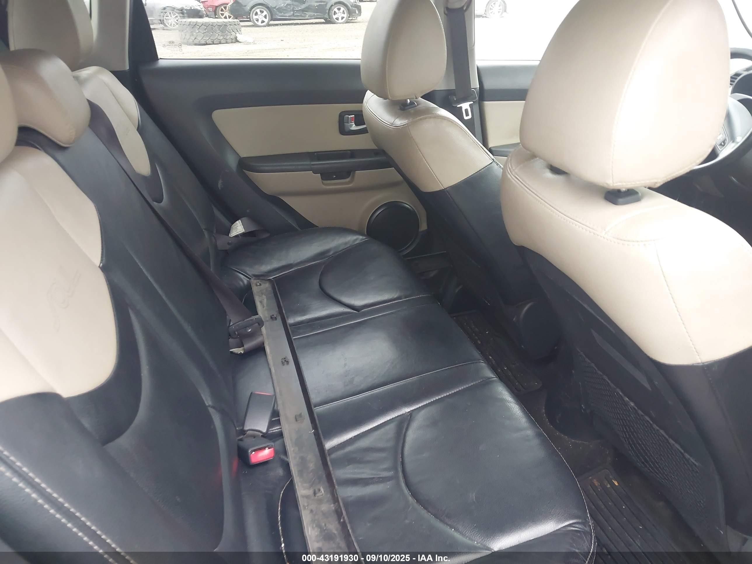 2013 Kia Soul ! Black vin: KNDJT2A66D7567689