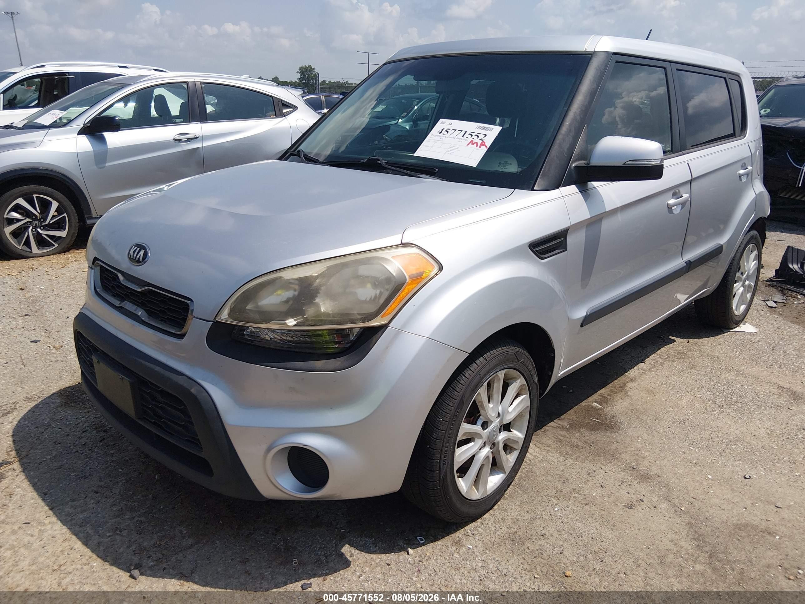 2013 Kia Soul + Silver vin: KNDJT2A66D7572813