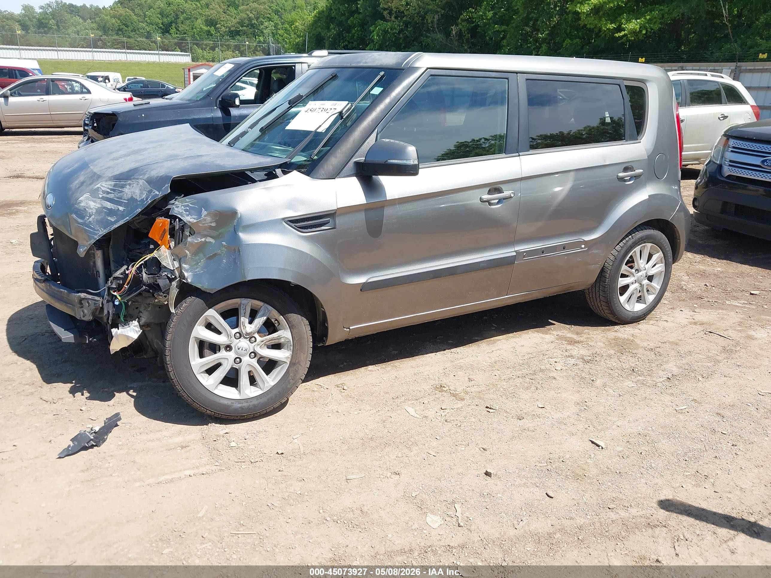 2013 Kia Soul + Серый vin: KNDJT2A66D7583861