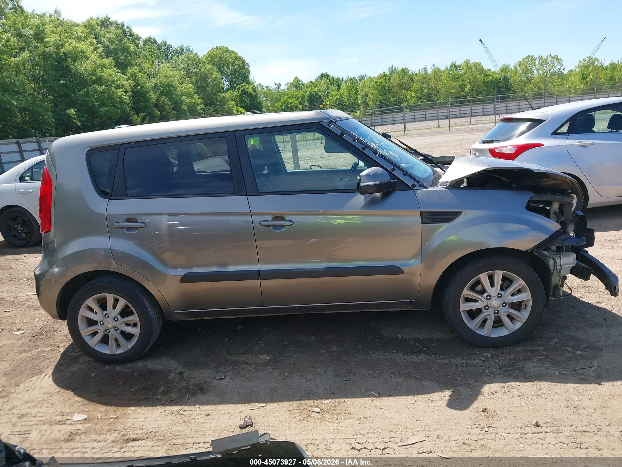 2013 Kia Soul + Серый vin: KNDJT2A66D7583861