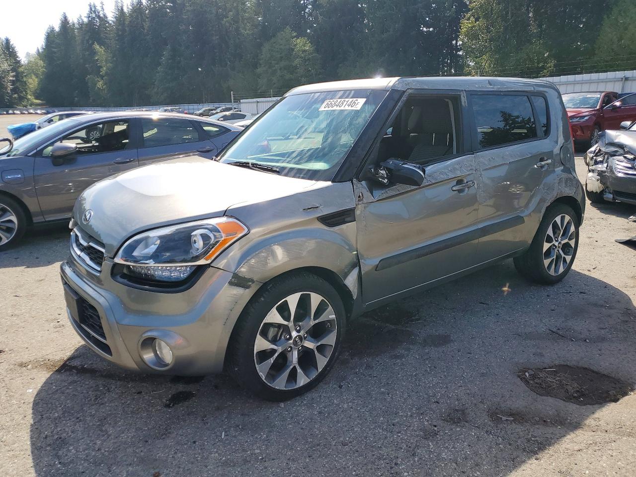 2013 Kia Soul ! Silver vin: KNDJT2A66D7599915
