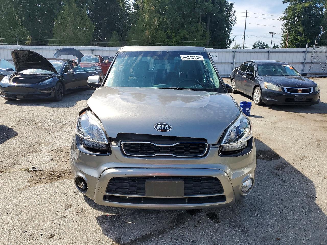 2013 Kia Soul ! Silver vin: KNDJT2A66D7599915