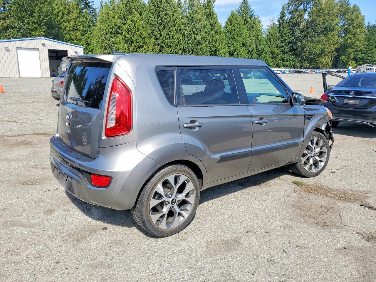 2013 Kia Soul ! Silver vin: KNDJT2A66D7599915