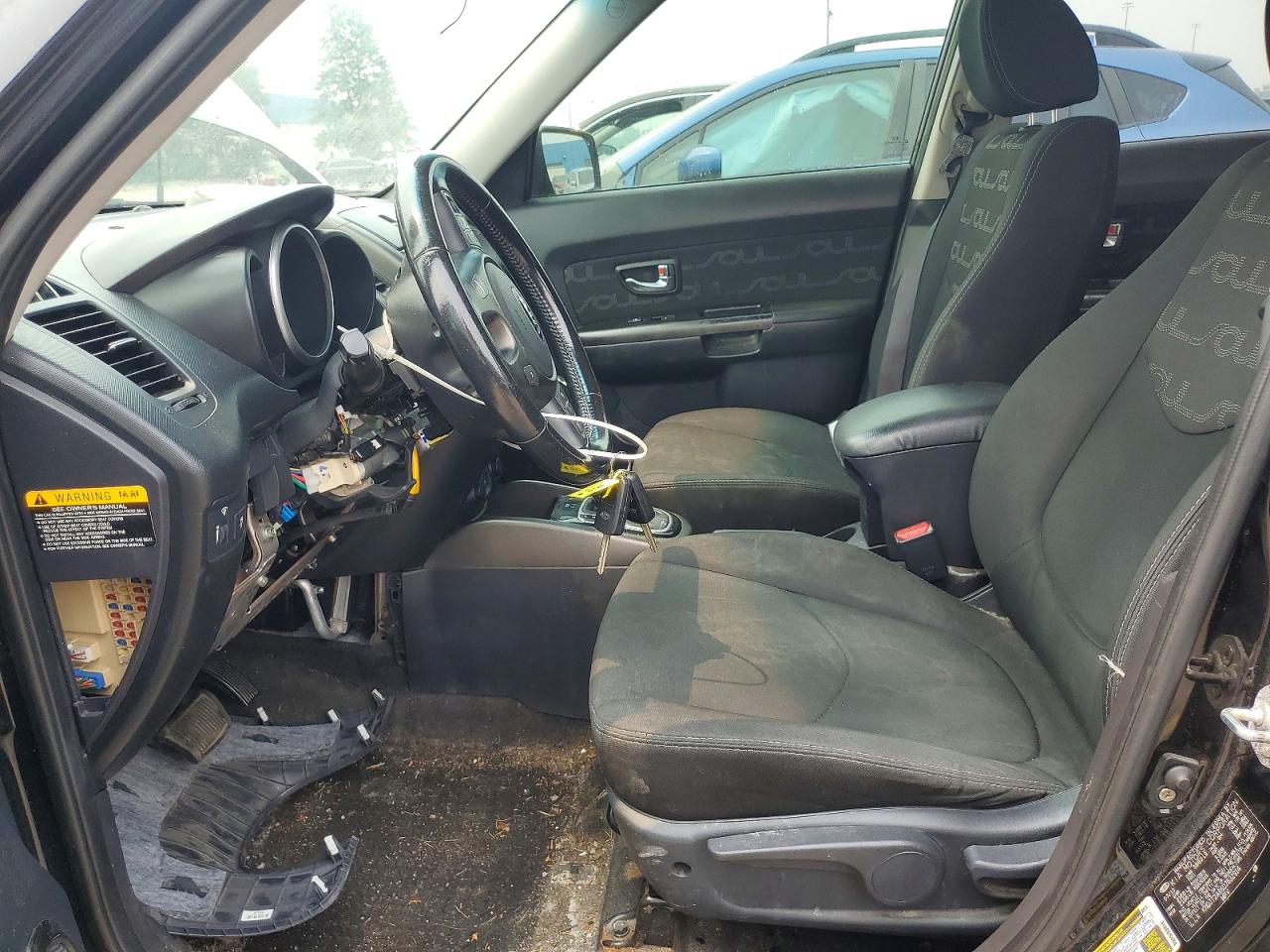 2013 Kia Soul + Black vin: KNDJT2A66D7632914