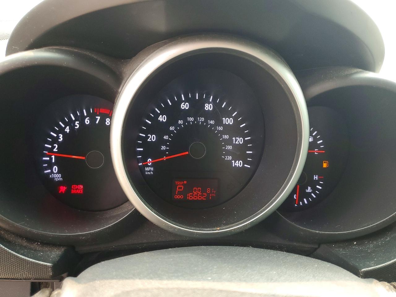 2013 Kia Soul + Black vin: KNDJT2A66D7632914