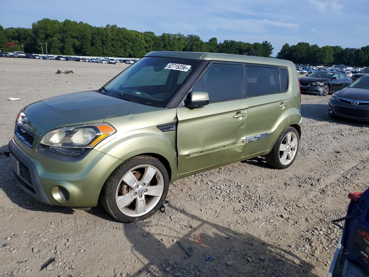 2013 Kia Soul + Green vin: KNDJT2A66D7632959
