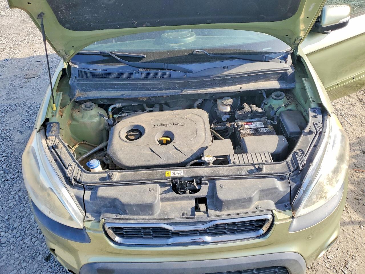 2013 Kia Soul + Green vin: KNDJT2A66D7632959