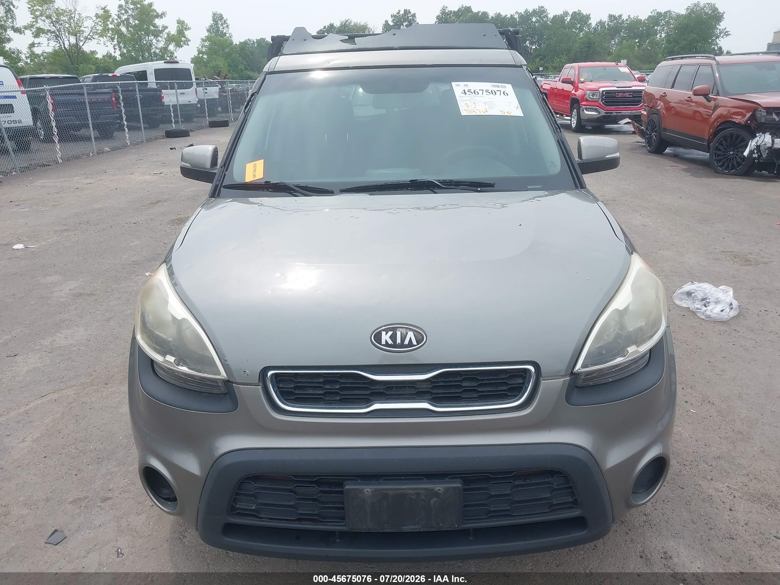 2012 Kia Soul + Gray vin: KNDJT2A67C7384073