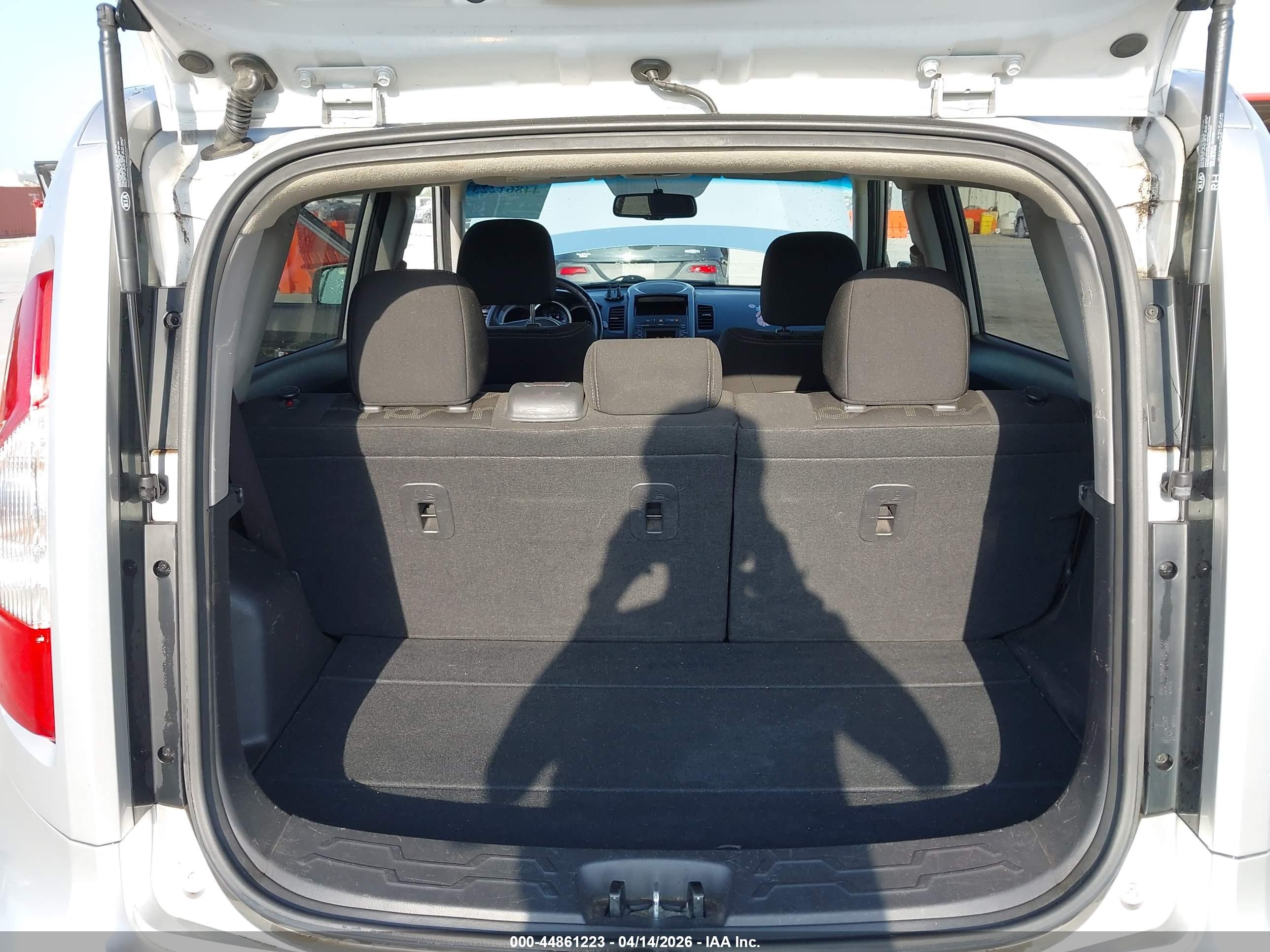 2012 Kia Soul + Silver vin: KNDJT2A67C7401356