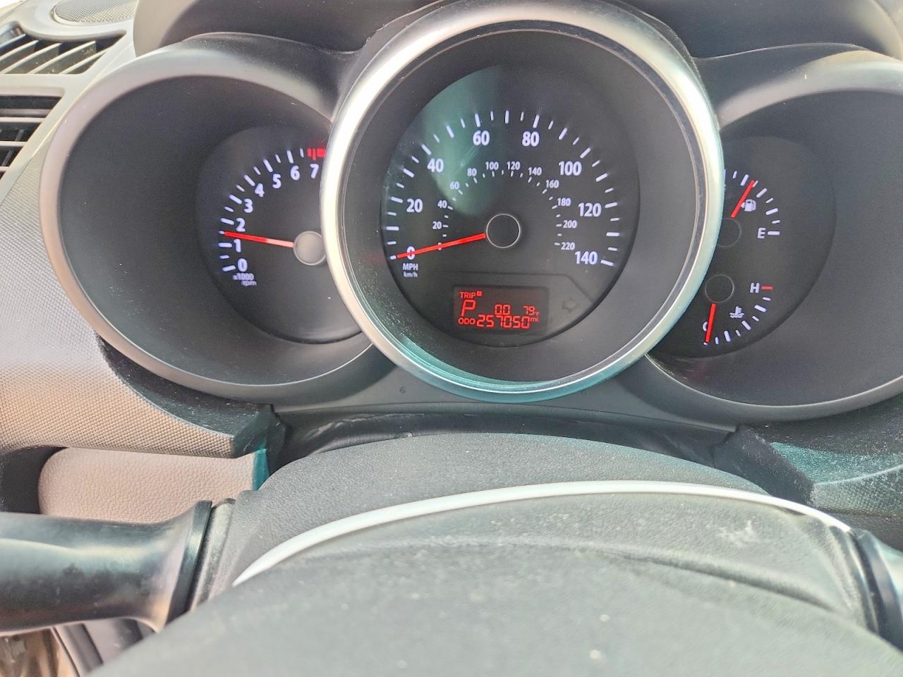 2012 Kia Soul + Green vin: KNDJT2A67C7410686