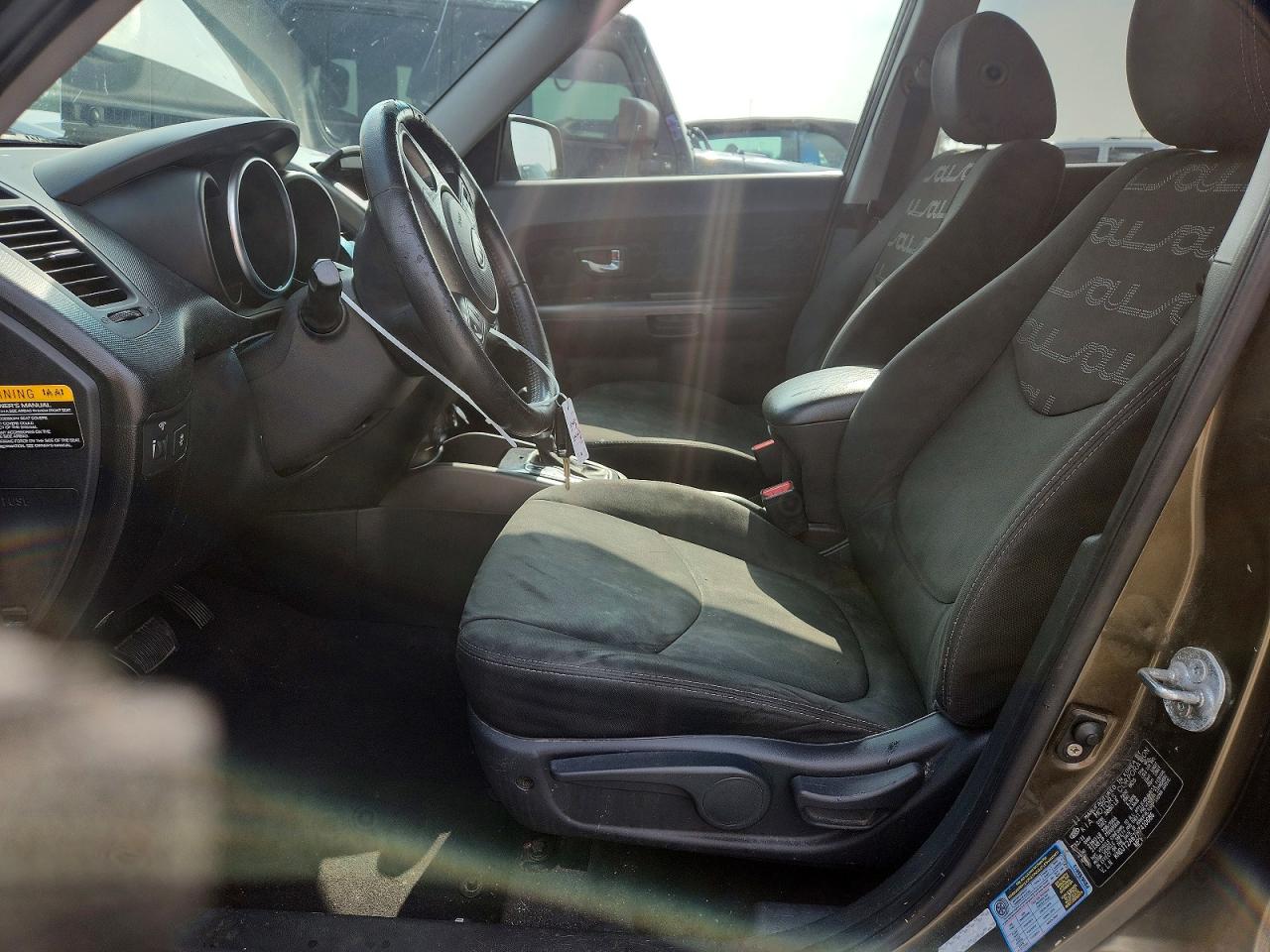 2012 Kia Soul + Green vin: KNDJT2A67C7410686
