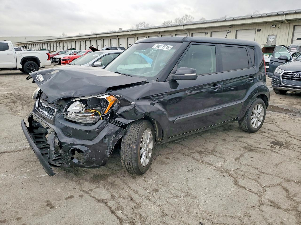 2012 Kia Soul + Black vin: KNDJT2A67C7455238