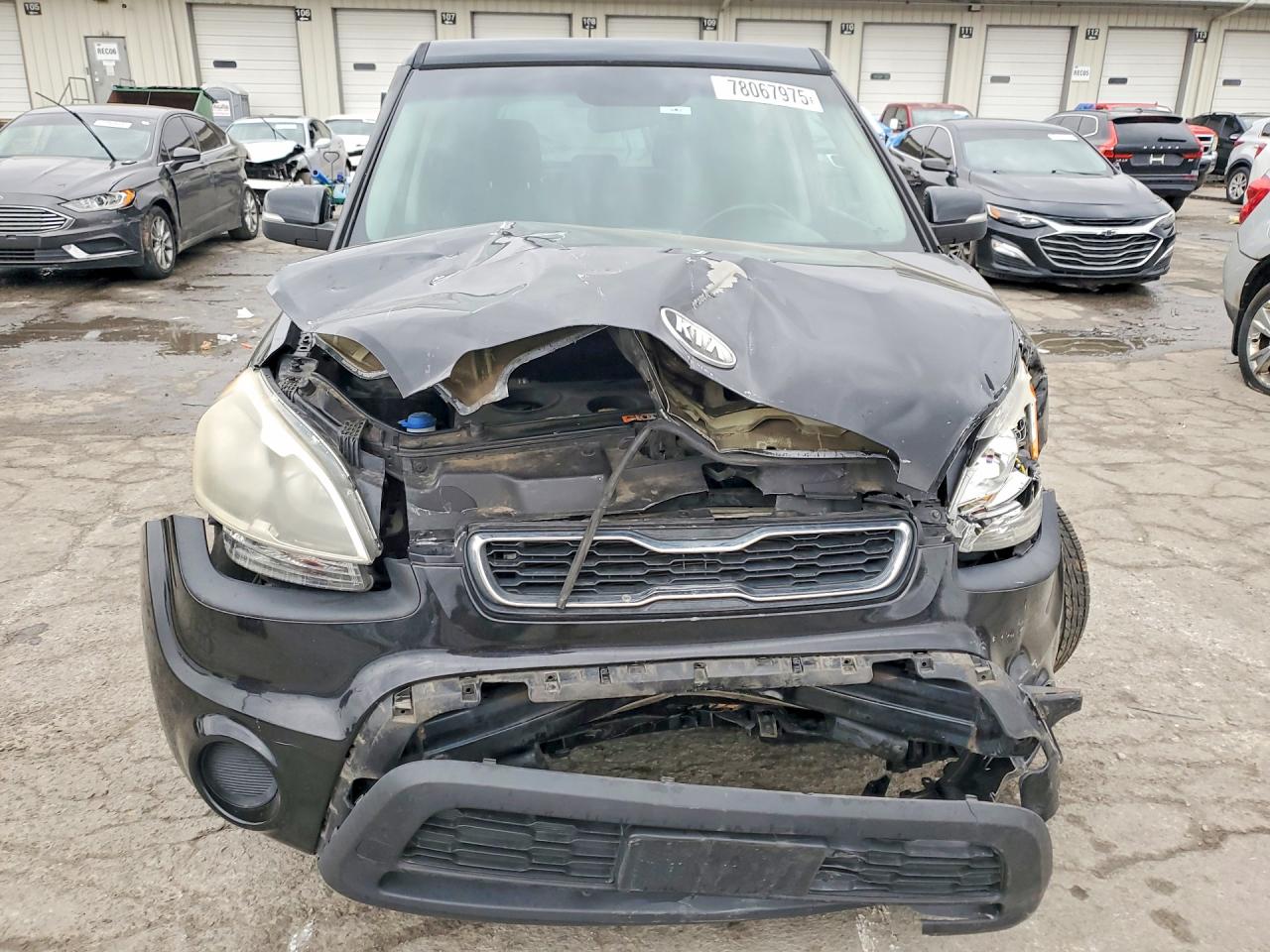 2012 Kia Soul + Black vin: KNDJT2A67C7455238