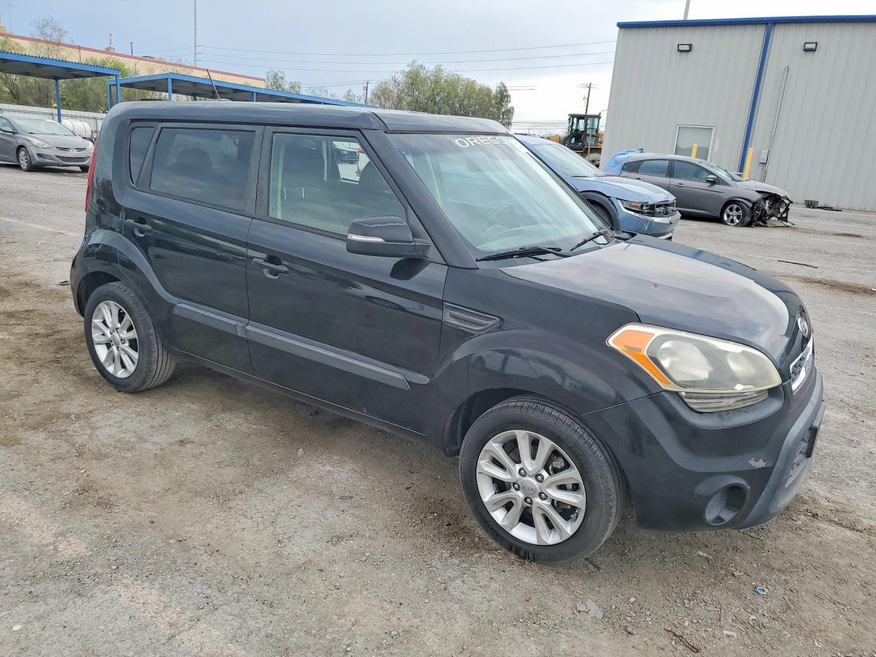 2012 Kia Soul + Black vin: KNDJT2A67C7460570