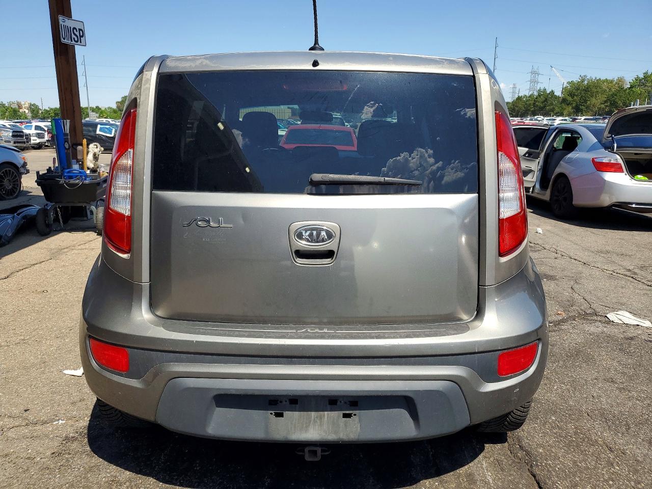 2012 Kia Soul + Серый vin: KNDJT2A67C7481659