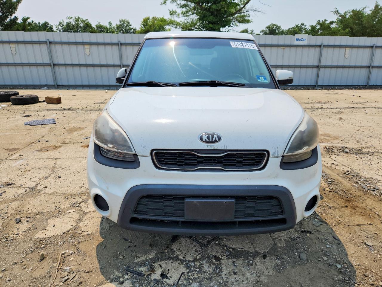 2013 Kia Soul + White vin: KNDJT2A67D7501460