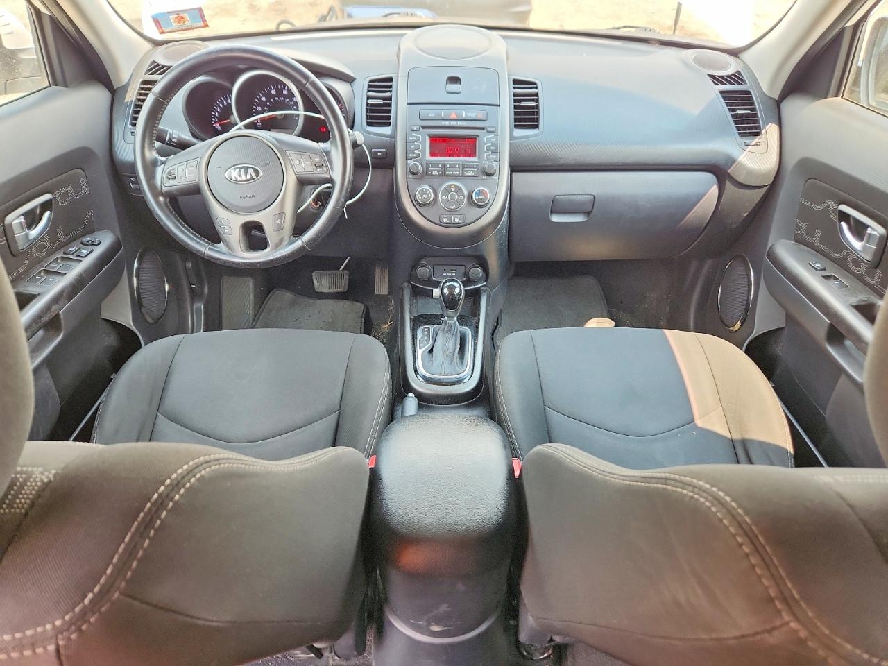 2013 Kia Soul + White vin: KNDJT2A67D7501460