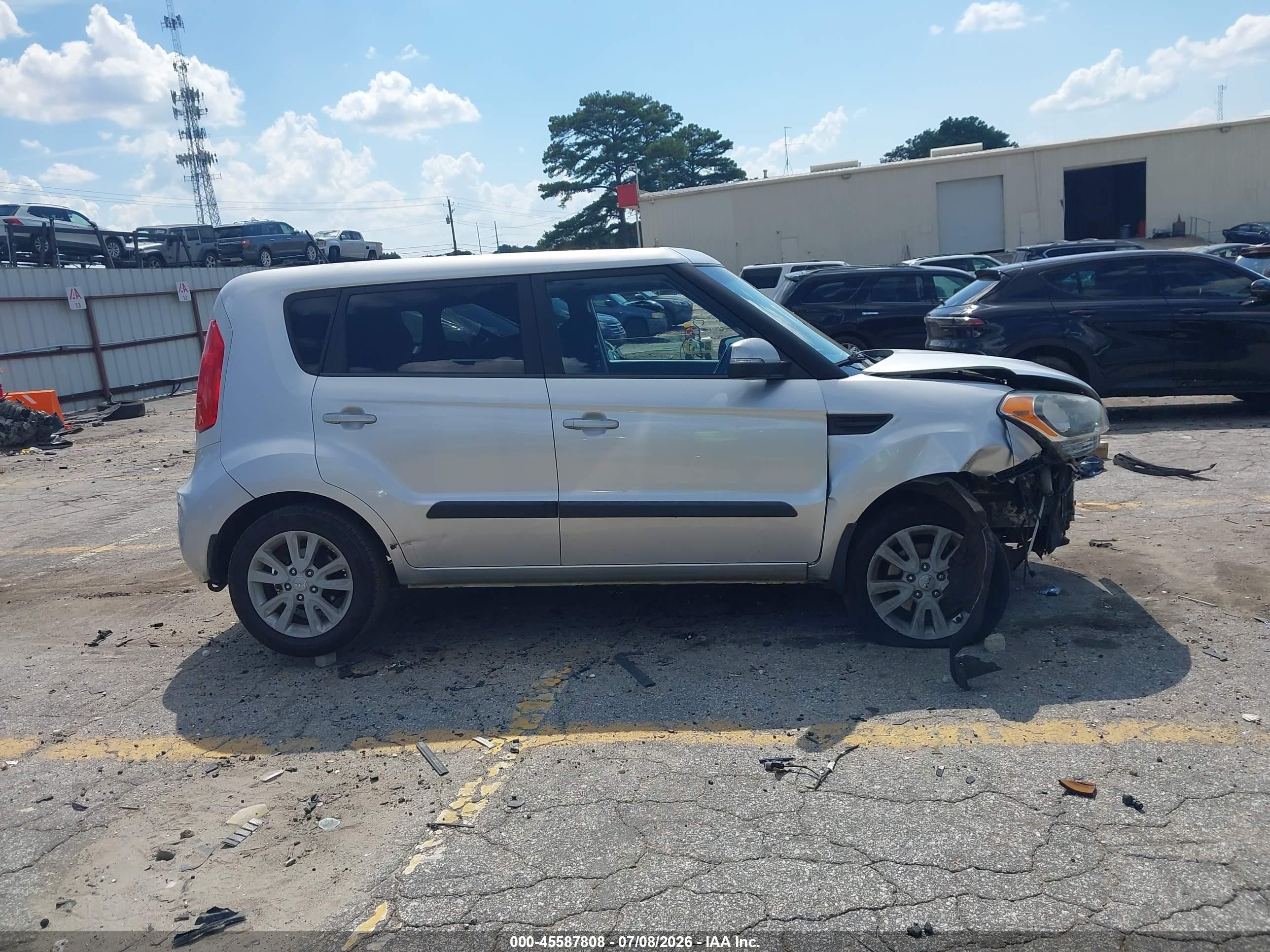 2013 Kia Soul + Silver vin: KNDJT2A67D7534443