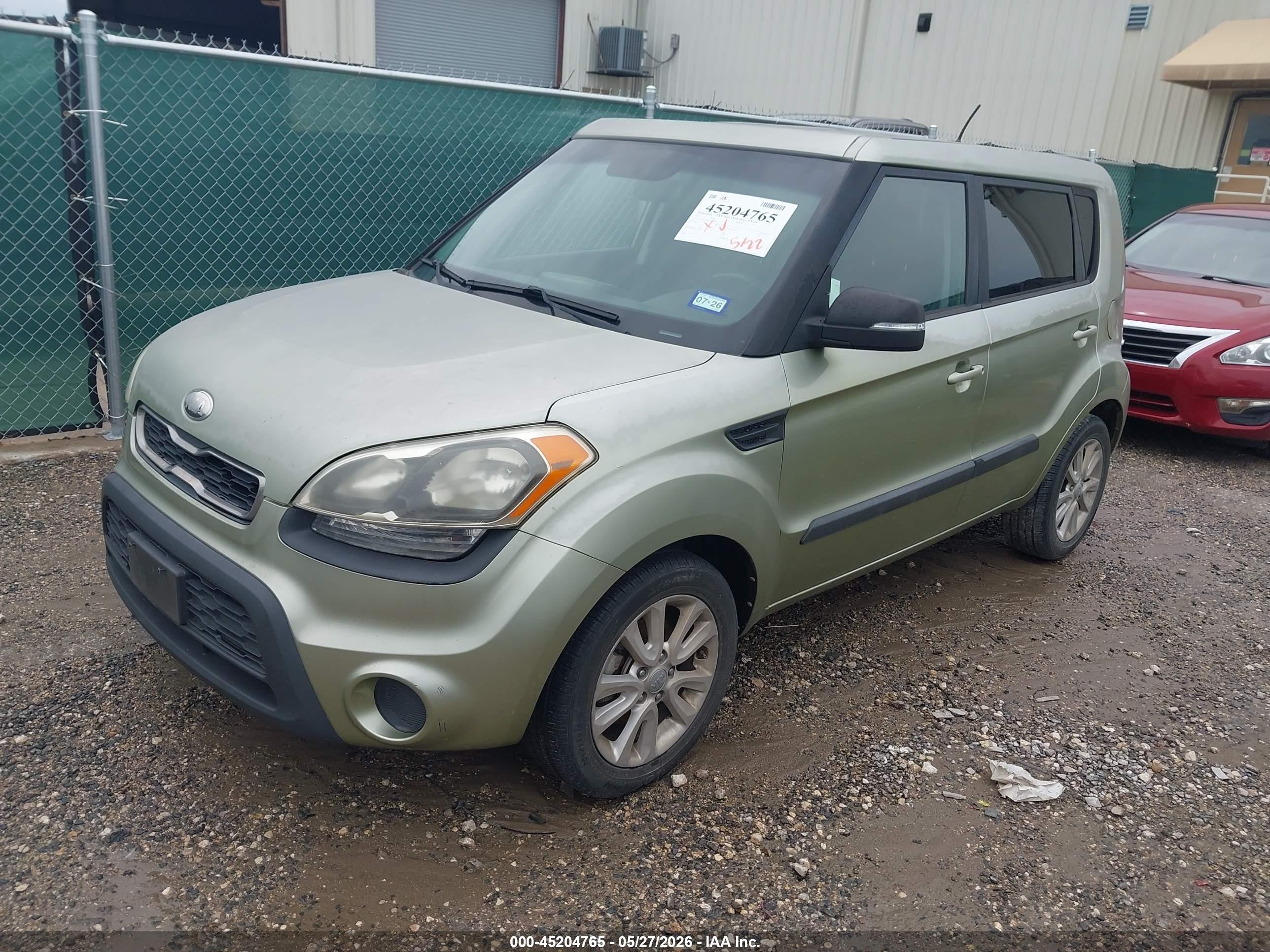 2013 Kia Soul + Green vin: KNDJT2A67D7548844