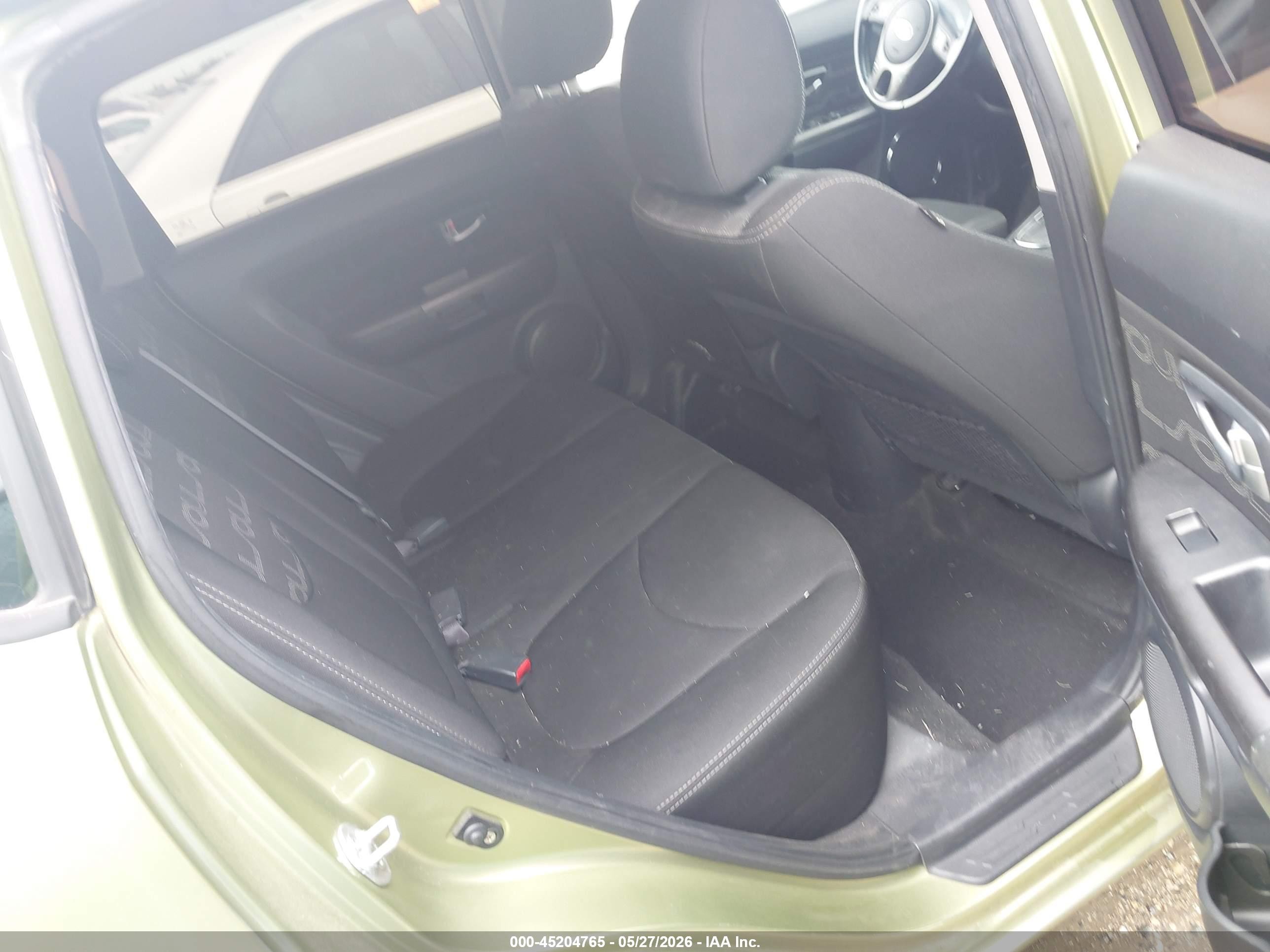 2013 Kia Soul + Green vin: KNDJT2A67D7548844