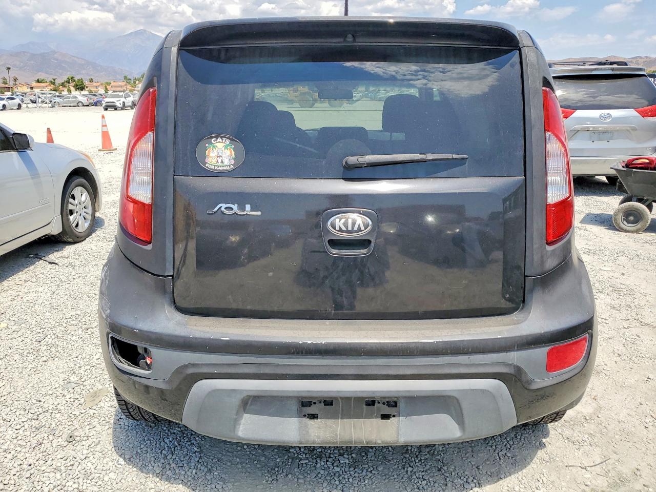 2013 Kia Soul + Черный vin: KNDJT2A67D7558273