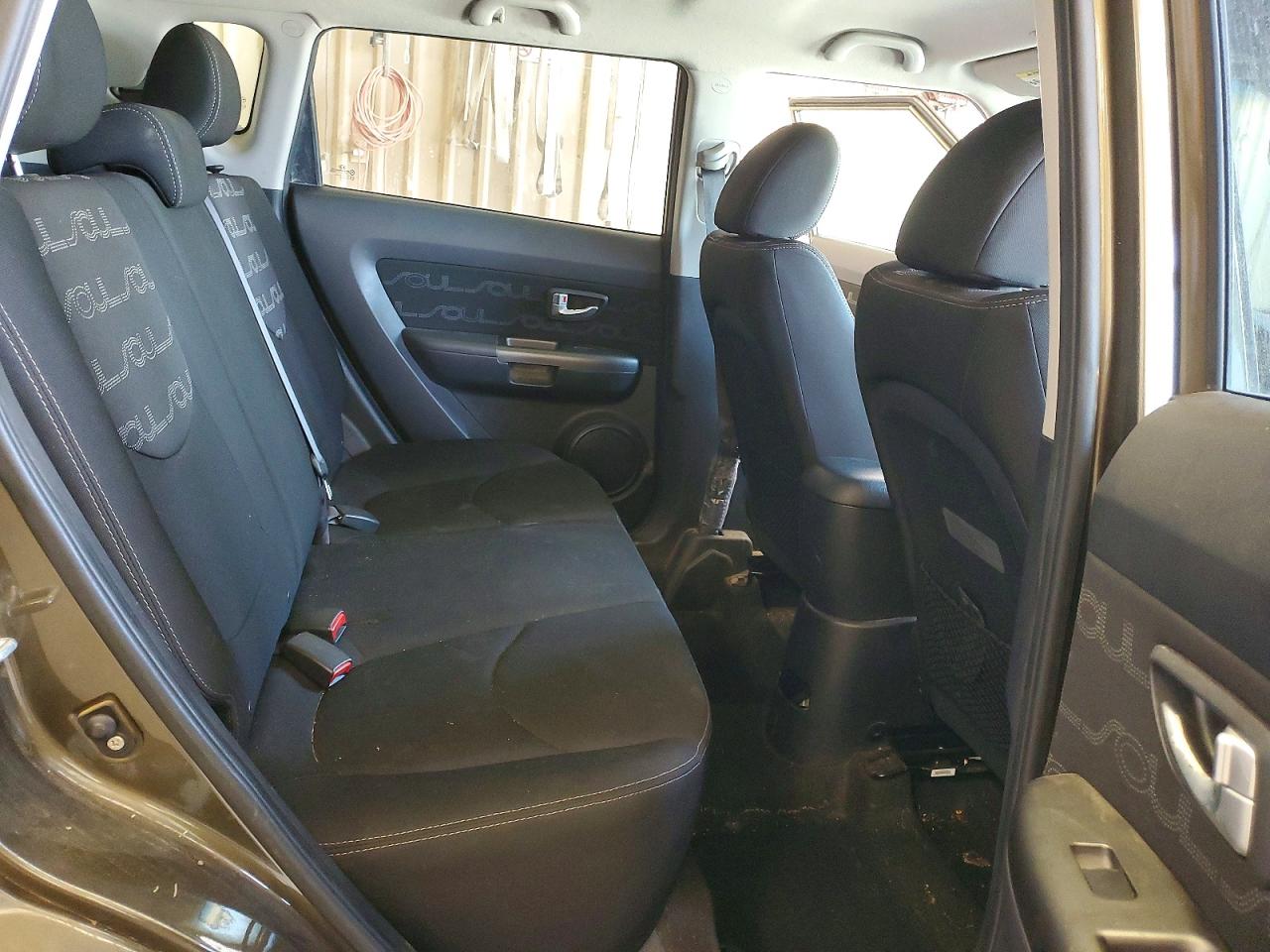 2013 Kia Soul + Green vin: KNDJT2A67D7565692