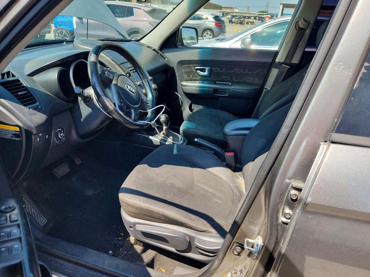 2013 Kia Soul + Gray vin: KNDJT2A67D7571444