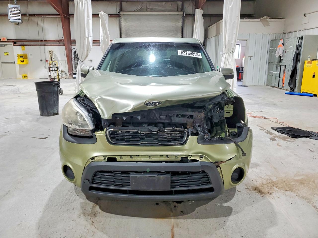 2013 Kia Soul + Green vin: KNDJT2A67D7573386