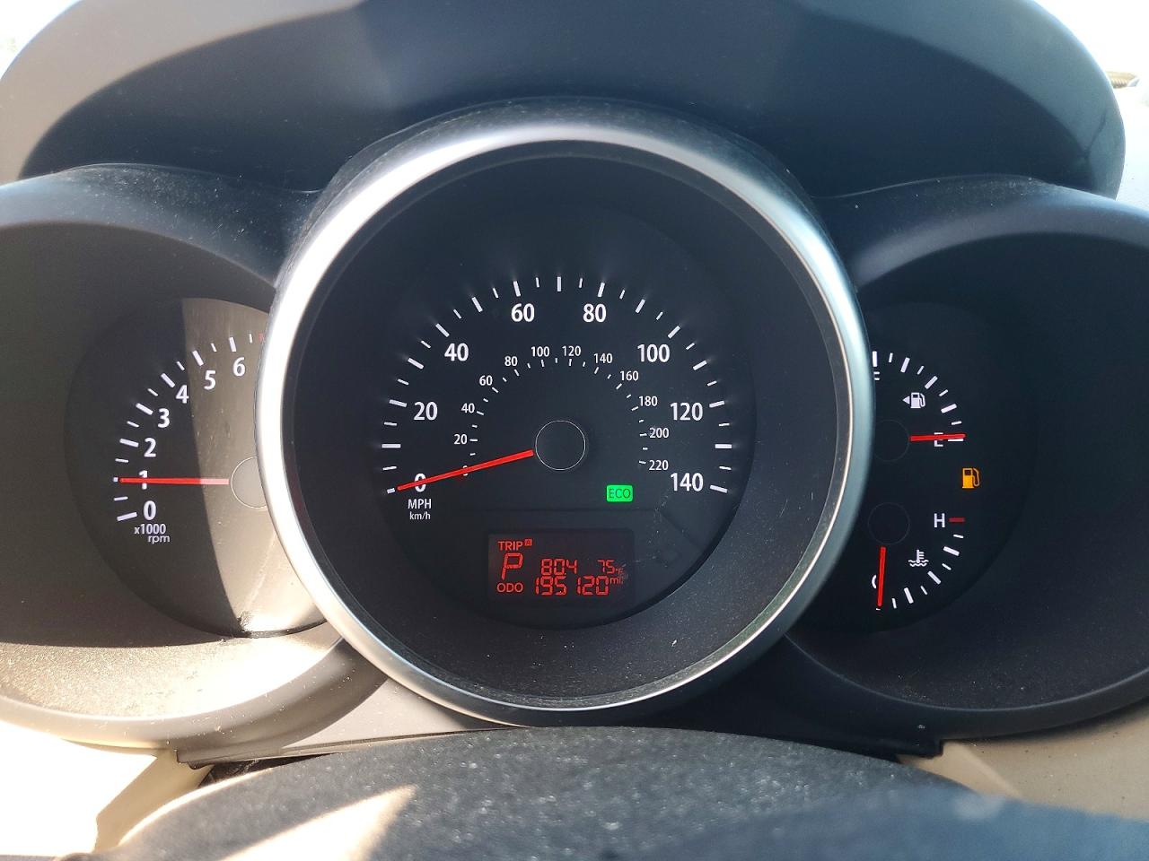 2013 Kia Soul ! Red vin: KNDJT2A67D7574652