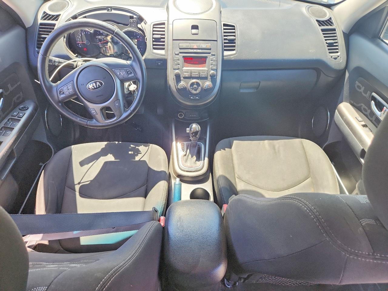2013 Kia Soul + Silver vin: KNDJT2A67D7583142