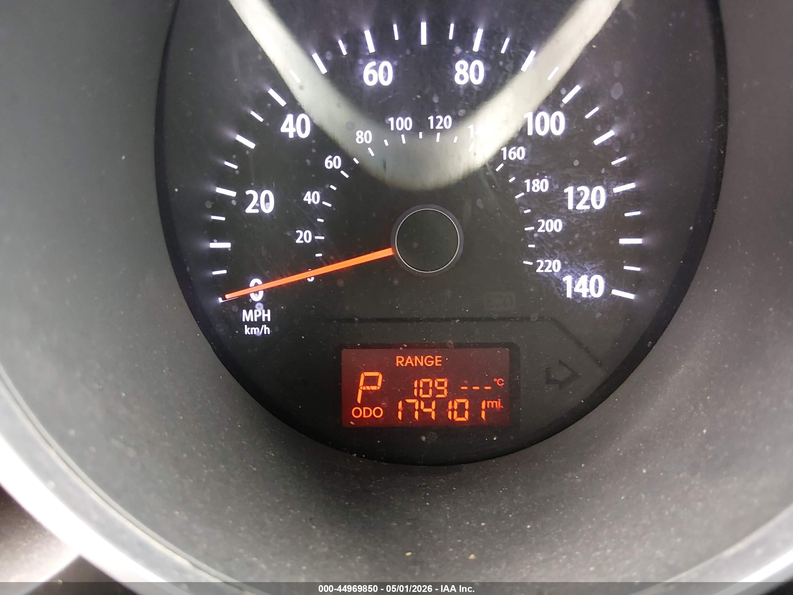 2013 Kia Soul + Black vin: KNDJT2A67D7583349