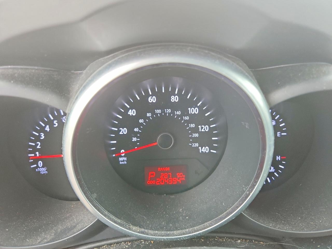 2012 Kia Soul + Red vin: KNDJT2A68C7391081