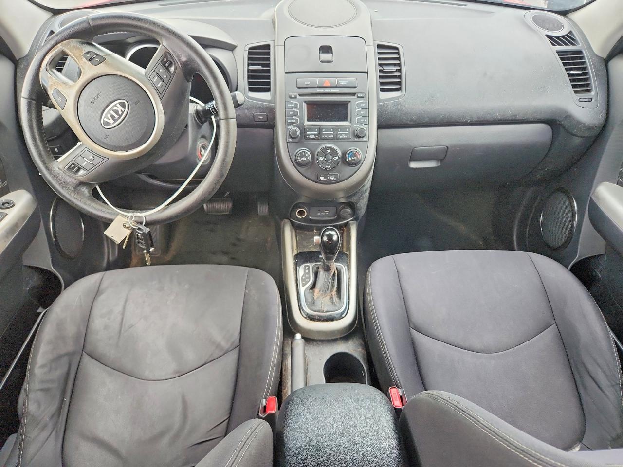 2012 Kia Soul + Red vin: KNDJT2A68C7391081