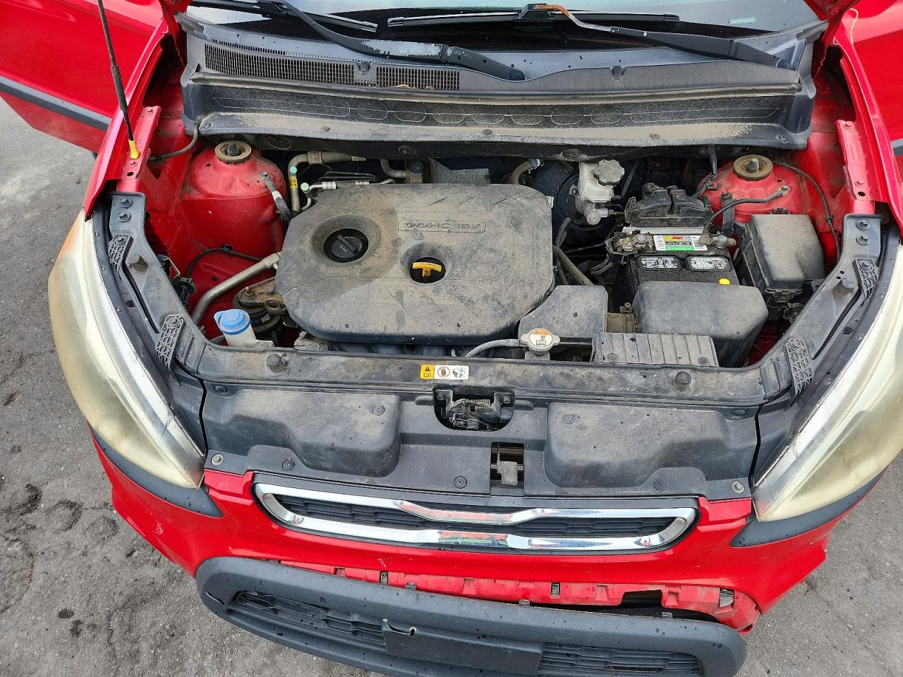 2012 Kia Soul + Red vin: KNDJT2A68C7391081