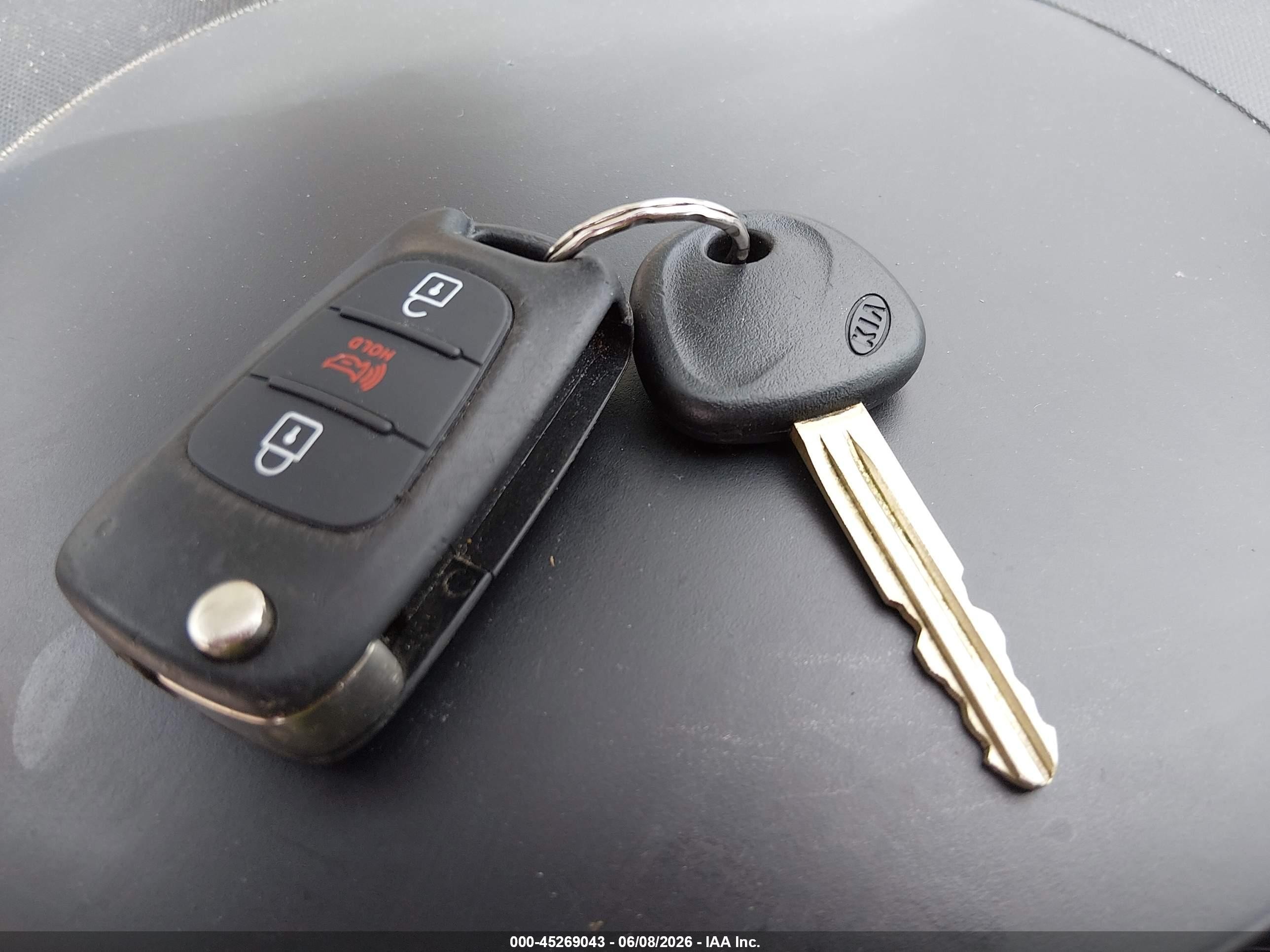 2012 Kia Soul + Gray vin: KNDJT2A68C7396202