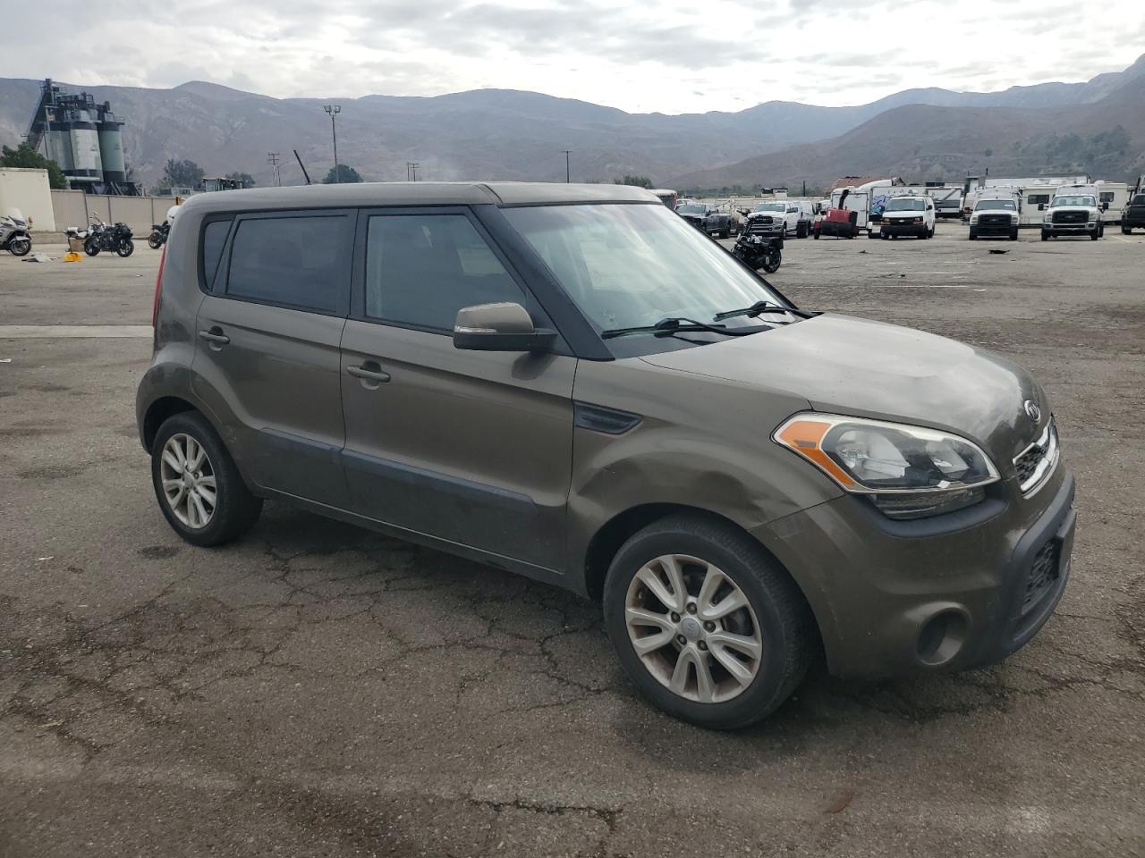 2012 Kia Soul + Green vin: KNDJT2A68C7408901