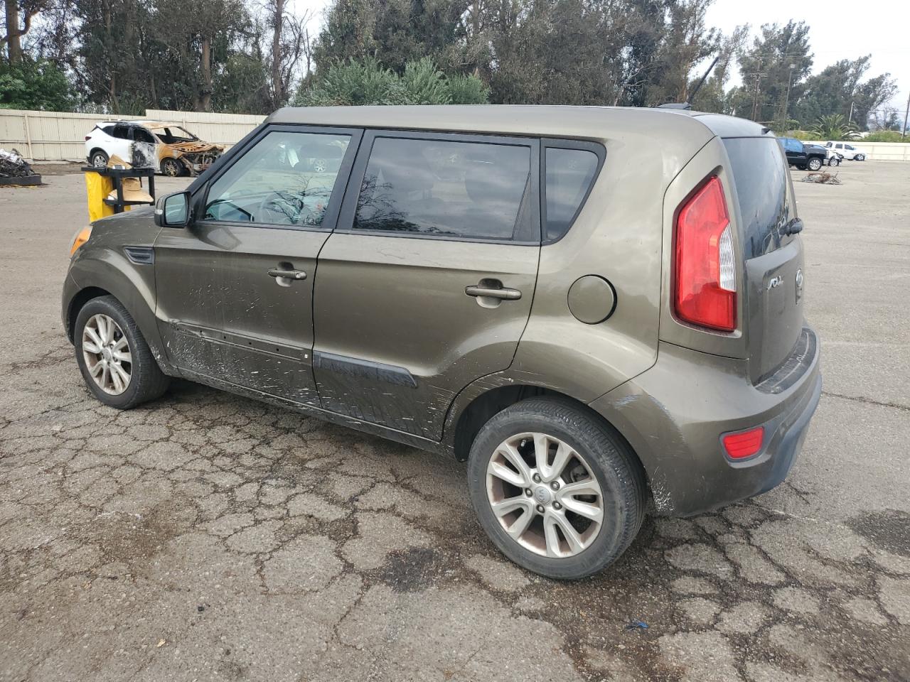 2012 Kia Soul + Green vin: KNDJT2A68C7408901