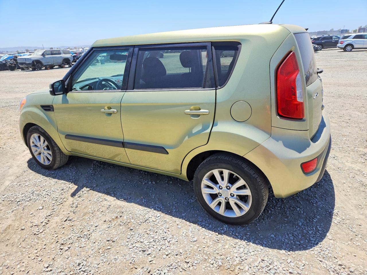 2012 Kia Soul + Green vin: KNDJT2A68C7421289