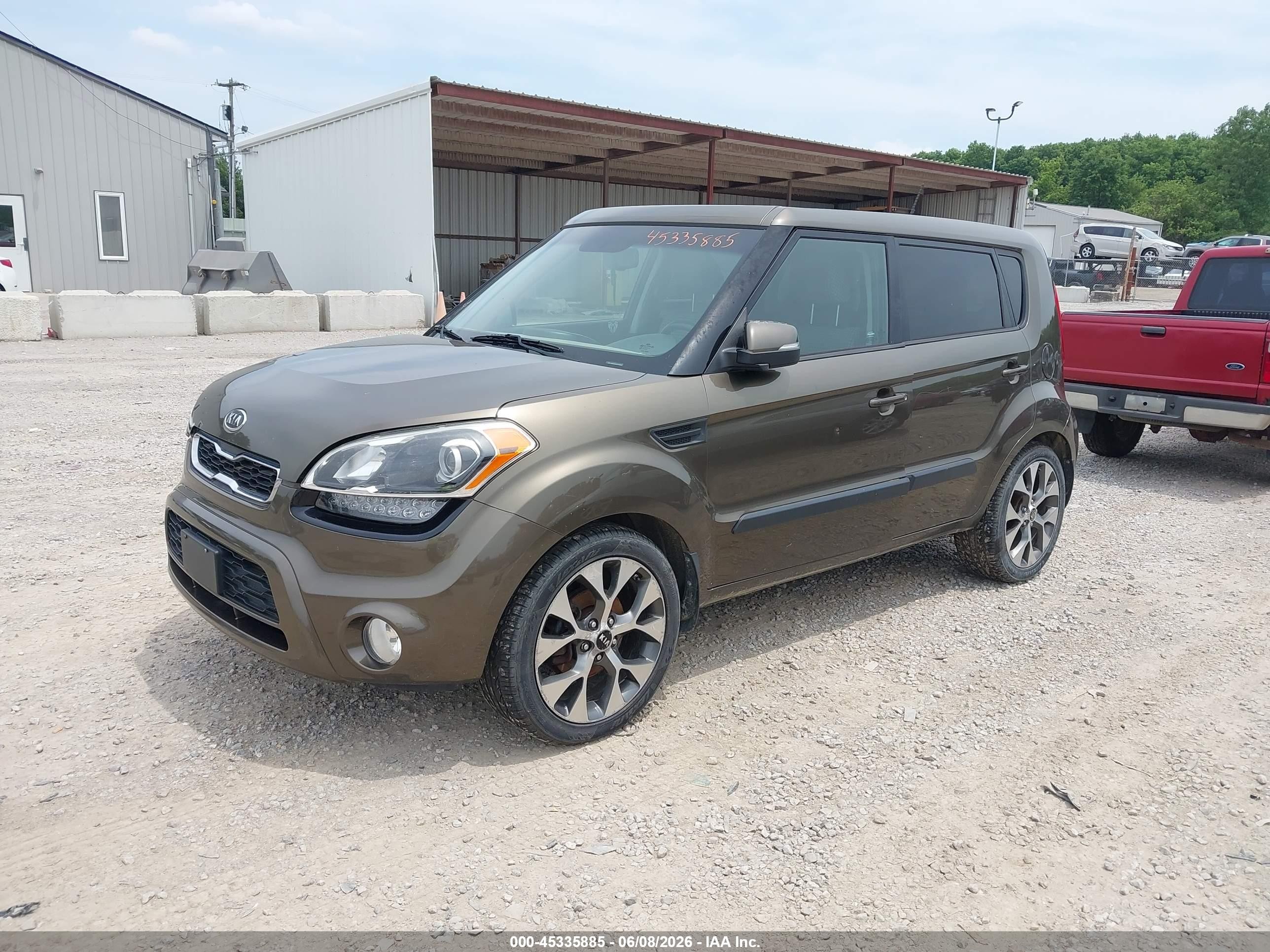 2012 Kia Soul ! Green vin: KNDJT2A68C7428081