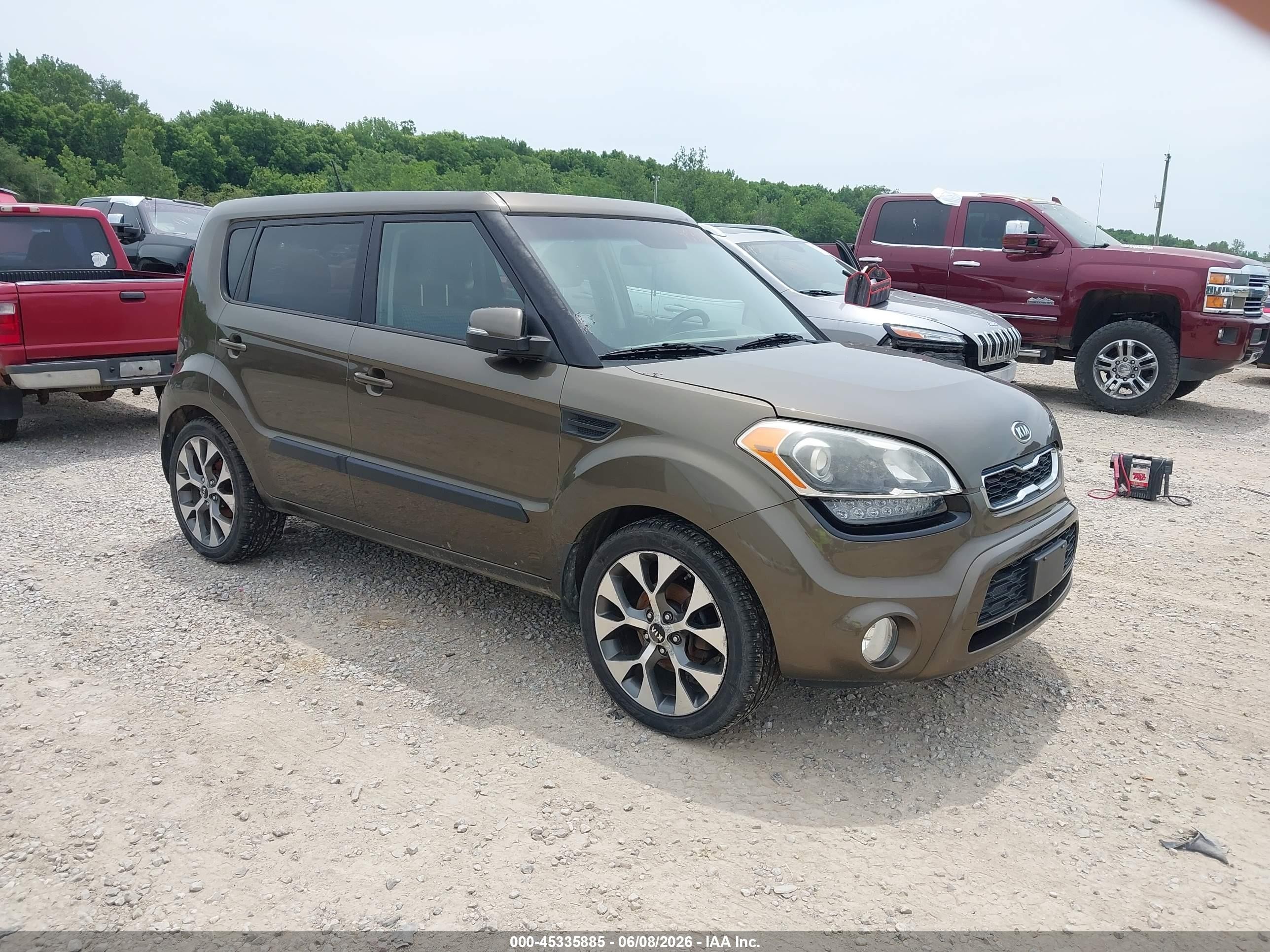 2012 Kia Soul ! Green vin: KNDJT2A68C7428081