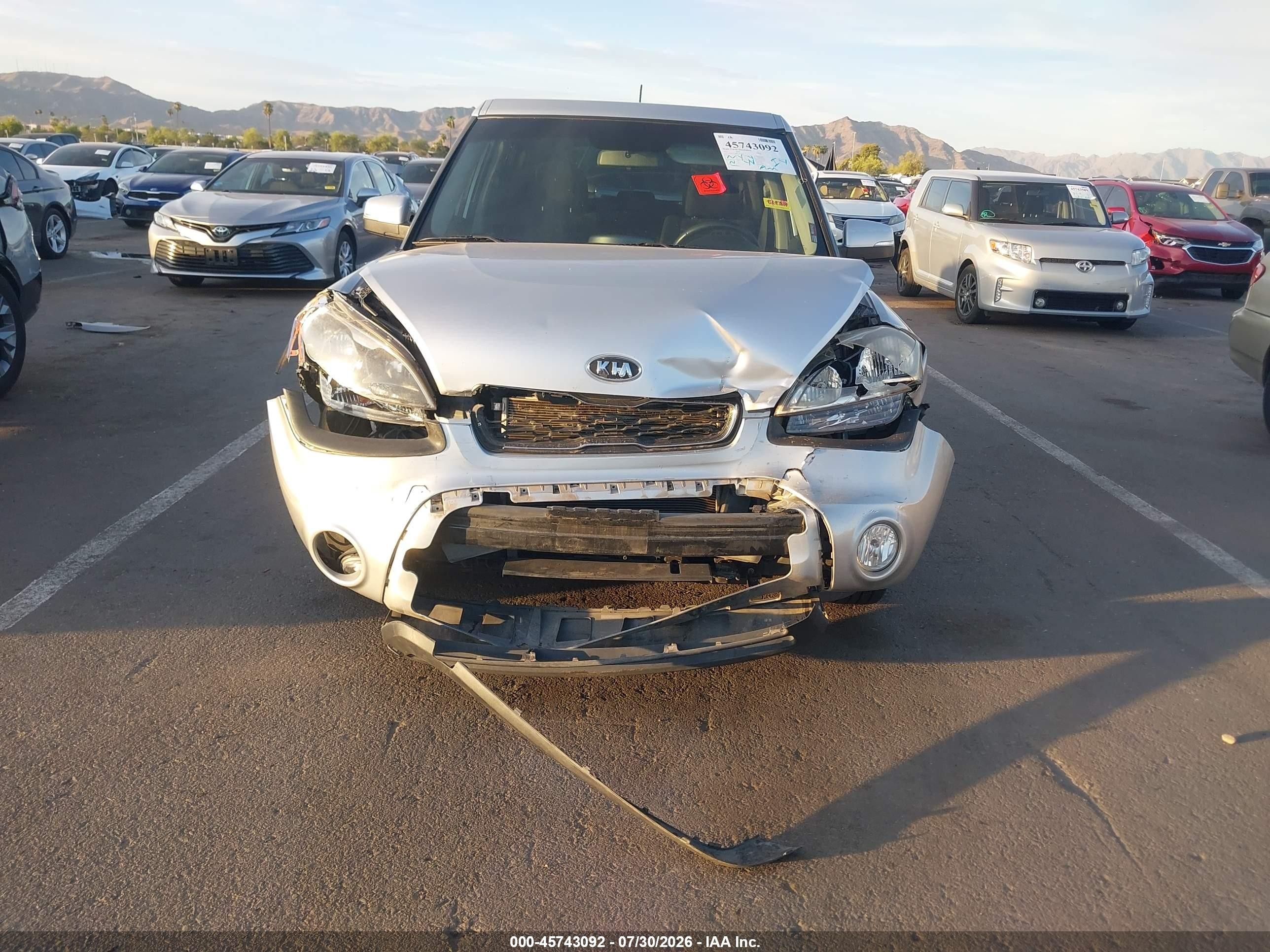 2012 Kia Soul + Silver vin: KNDJT2A68C7441252