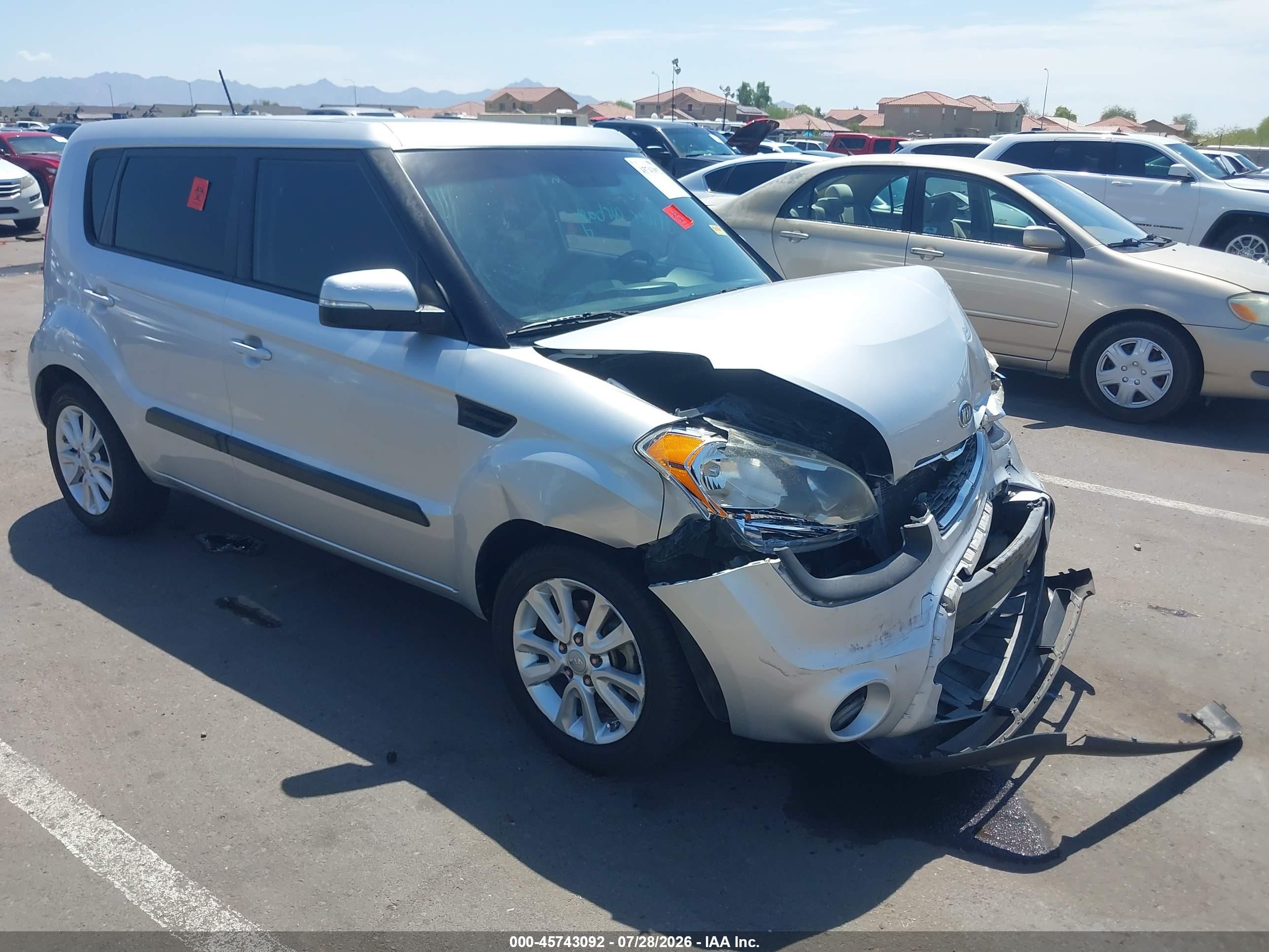 2012 Kia Soul + Silver vin: KNDJT2A68C7441252